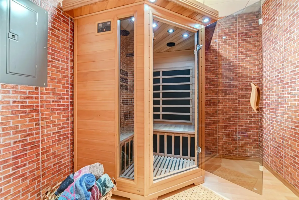 Sauna room on 1st floor